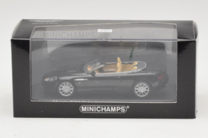 Aston Martin DB9 Cabriolet Schwarz Minichamps 1:43 400137330 Druckguss — Bild 4 von 4