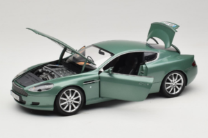 Aston Martin DB9 Grün Minichamps 1:18 150137322 Druckguss — Bild 2 von 8