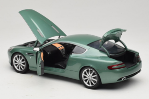 Aston Martin DB9 Grün Minichamps 1:18 150137322 Druckguss — Bild 5 von 8