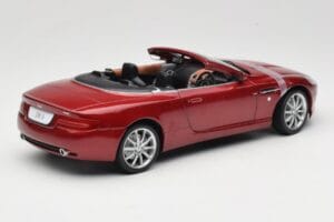 Aston Martin DB9 Volante Rot Solido 1:18 8163 Druckguss — Bild 3 von 8
