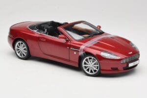 Aston Martin DB9 Volante Rot Solido 1:18 8163 Druckguss — Bild 6 von 8