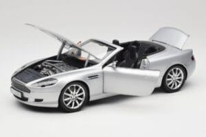Aston Martin DB9 Volante Silber Minichamps 1:18 150137334 Druckguss — Bild 2 von 8