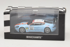 Aston Martin DBRS9 Gulf #92 T. Enge / Lechner VLN 250 Nurburgring 2008 Minichamps 1:43 400081392 Druckguss — Bild 4 von 4