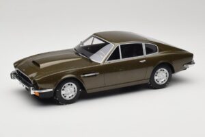 Aston Martin DBS Olive Grün CMR 1:18 CMR003 Druckguss