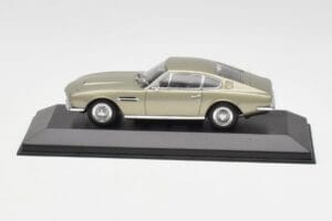 Aston Martin DBS Silbergrün Metallic Minichamps 1:43 400137600 Druckguss