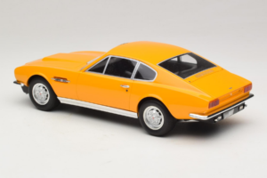 Aston Martin DBS Gelb GT Spirit 1:18 GT079 Resin — Bild 5 von 6