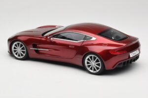 Aston Martin One-77 Diavolo Red AUTOart 1:18 70245 Druckguss — Bild 7 von 8