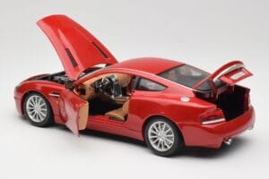 Aston Martin V12 Vanquish Rot Bburago 1:18 34063 Druckguss — Bild 5 von 8