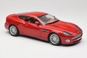 Aston Martin V12 Vanquish Rot Bburago 1:18 34063 Druckguss — Bild 6 von 8