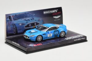 Aston Martin V12 Vantage #7 U. Bez / Porritt / R. Meaden / Mathai 24 Hours Nurburgring 2009 Minichamps 1:43 437091307 Druckgu — Bild 2 von 4