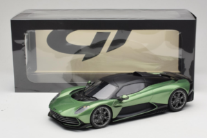 Aston Martin Valhalla Iridescent Emerald Green GT Spirit 1:18 GT558 Resin — Bild 6 von 6