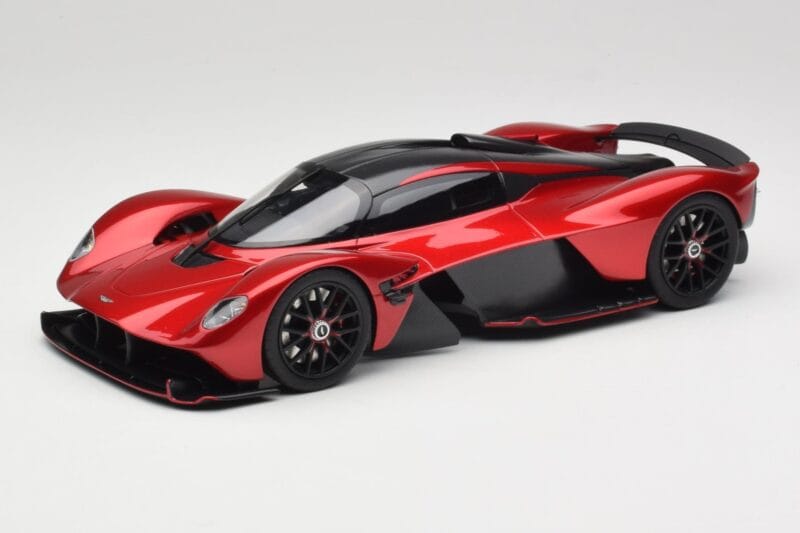 Aston Martin Valkyrie AMR Pro Hyper Red TopSpeed 1:18 TS0539 Druckguss