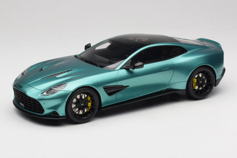 Aston Martin Vanquish Green Metallic GT Spirit 1:18 GT551 Resin