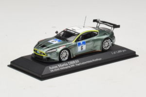 Aston Martin DBRS9 #6 M. Engel / K. Lechner ADAC 24 Hours Nurburgring 2008 Minichamps 1:43 400081306 Druckguss — Bild 2 von 4