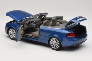 Audi A4 B6 Cabriolet Blau Norev 1:18 5010504325 Druckguss — Bild 5 von 9