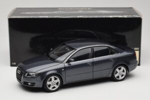 Audi A4 B7 Grau Metallic Minichamps 1:18 100014400 Druckguss — Bild 8 von 8