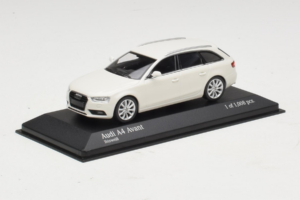 Audi A4 B8 Avant Weiß Minichamps 1:43 410011010 Druckguss — Bild 2 von 5