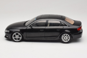 Audi A4L B8 Schwarz Paudi Model 1:18 AUDI012 Druckguss — Bild 4 von 8