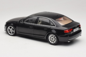 Audi A4L B8 Schwarz Paudi Model 1:18 AUDI012 Druckguss — Bild 7 von 8