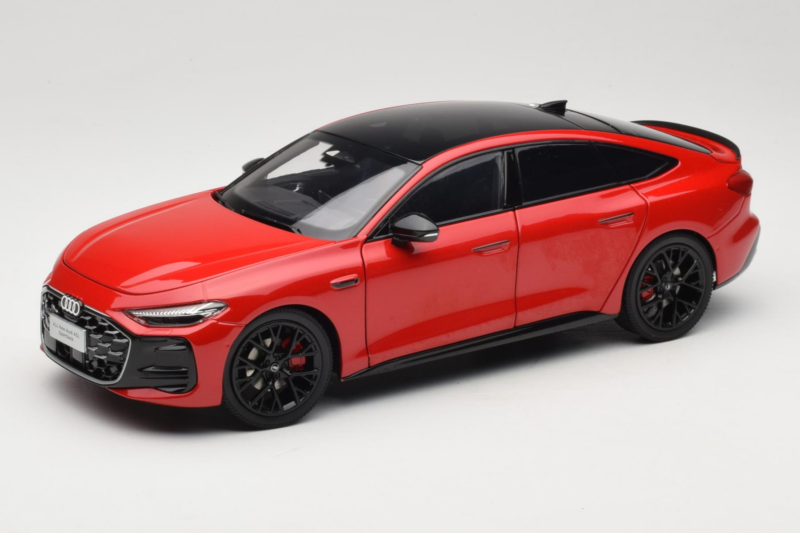 Audi A5L Sportback Rot OEM 1:18 ZAM60004A Druckguss