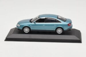 Audi A6 C5 Hellblau Minichamps 1:43 AUDI004 Druckguss