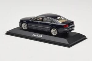 Audi A8 D3 Blue Metallic Light Interior Minichamps 1:43 20000001386003 Druckguss — Bild 3 von 4