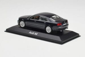 Audi A8 D3 Mauritius Blau Metallic Minichamps 1:43 5010508123 Druckguss — Bild 3 von 4