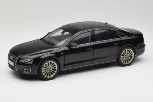 Audi A8L D3 W12 Phantom Black Kyosho 1:18 5011008125 Druckguss