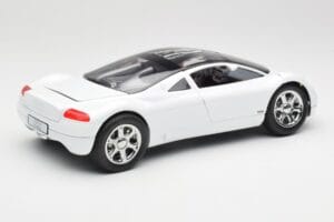 Audi Avus Quattro Alpine White Revell 1:18 08913 Druckguss — Bild 3 von 8