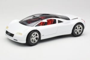 Audi Avus Quattro Alpine White Revell 1:18 08913 Druckguss