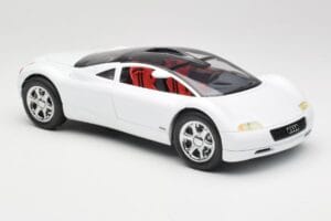 Audi Avus Quattro Alpine White Revell 1:18 08913 Druckguss — Bild 6 von 8