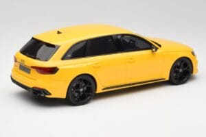 Audi RS4 B9 Avant 25. Jubiläum Vegas Gelb GT Spirit 1:18 GT935 Resin — Bild 2 von 6
