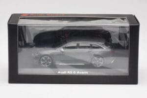 Audi RS6 C8 Avant Grau Metallic Minichamps 1:43 5012016231 Druckguss — Bild 4 von 4