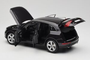 Audi Q5 8R Lava Grey Kyosho 1:18 09242LG Druckguss — Bild 5 von 8