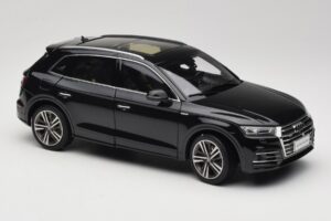 Audi Q5L FY Schwarz Paudi Model 1:18 26732 Druckguss — Bild 6 von 8