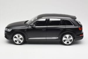 Audi Q7 4M Matt Schwarz Minichamps 1:18 110014001 Druckguss — Bild 4 von 8