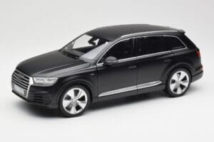 Audi Q7 4M Matt Schwarz Minichamps 1:18 110014001 Druckguss