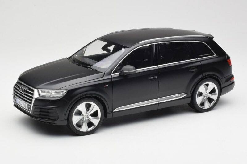 Audi Q7 4M Matt Schwarz Minichamps 1:18 110014001 Druckguss