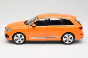 Audi Q7 4M Orange Metallic Minichamps 1:18 110014004 Druckguss — Bild 4 von 8