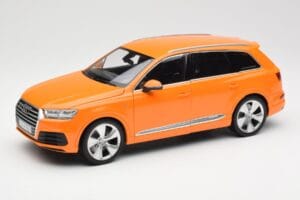 Audi Q7 4M Orange Metallic Minichamps 1:18 110014004 Druckguss