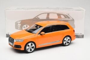 Audi Q7 4M Orange Metallic Minichamps 1:18 110014004 Druckguss — Bild 8 von 8