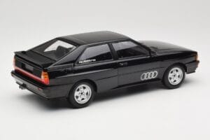 Audi Quattro Schwarz Metallic Minichamps 1:18 155016121 Druckguss — Bild 2 von 6