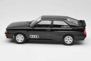 Audi Quattro Schwarz Metallic Minichamps 1:18 155016121 Druckguss — Bild 3 von 6