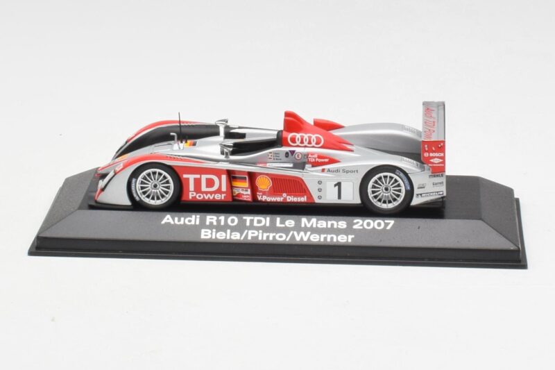 Audi R10 TDI LMP1 #1 F. Biela / E. Pirro / M. Werner 24 Hours of Le Mans 2007 Minichamps 1:43 5020700213 Druckguss