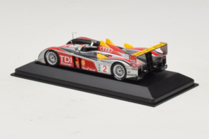 Audi R10 TDI LMP1 #2 R. Capello / T. Kristensen 2007 Minichamps 1:43 400071602 Druckguss — Bild 3 von 4