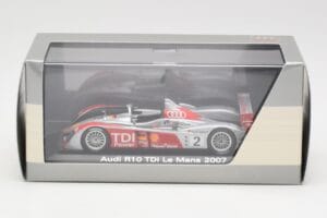 Audi R10 TDI LMP1 #2 R. Capello / T. Kristensen / A. McNish 24 Hours of Le Mans 2007 Minichamps 1:43 5020700223 Druckguss — Bild 4 von 4