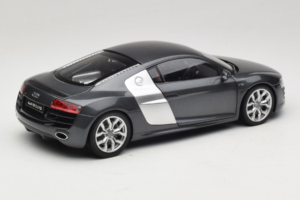 Audi R8 5.2 FSI Quattro Daytona Grey Kyosho 1:18 09216DG Druckguss — Bild 3 von 7