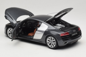 Audi R8 5.2 FSI Quattro Daytona Grey Kyosho 1:18 09216DG Druckguss — Bild 5 von 7