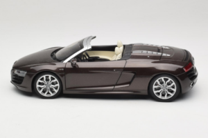 Audi R8 5.2 Spyder Teak Brown Kyosho 1:18 5010918525 Druckguss — Bild 4 von 8