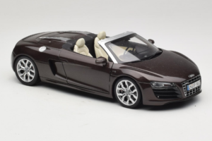 Audi R8 5.2 Spyder Teak Brown Kyosho 1:18 5010918525 Druckguss — Bild 6 von 8